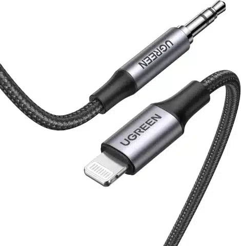 61W3B8TsWHL._AC_SL1500_ UGREEN Lightning na 3,5 mm Aux kabel 1 m – črn - slika 1