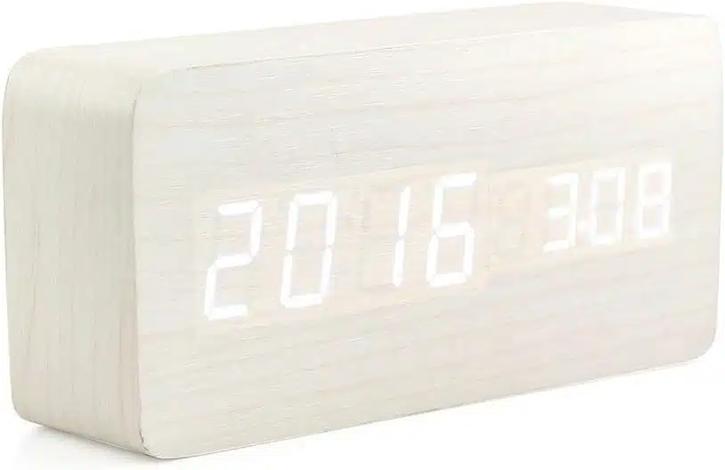 41XumE6P3IL._AC_SL1000 OCT17 lesena digitalna LED budilka - slika 1