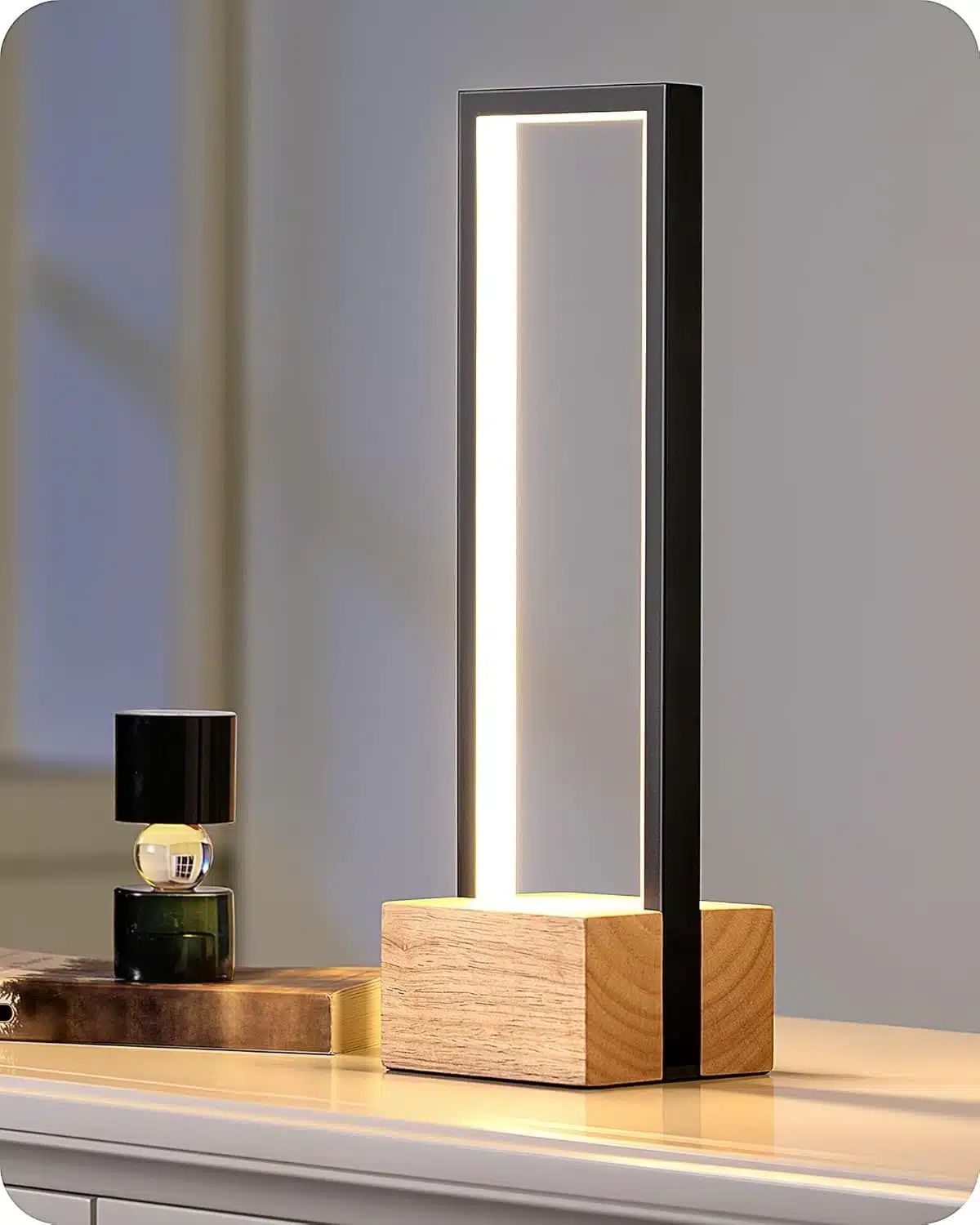 71RH1BCUHbL._AC_SL1500 (1) EDISHINE namizna lesena LED svetilka - slika 1